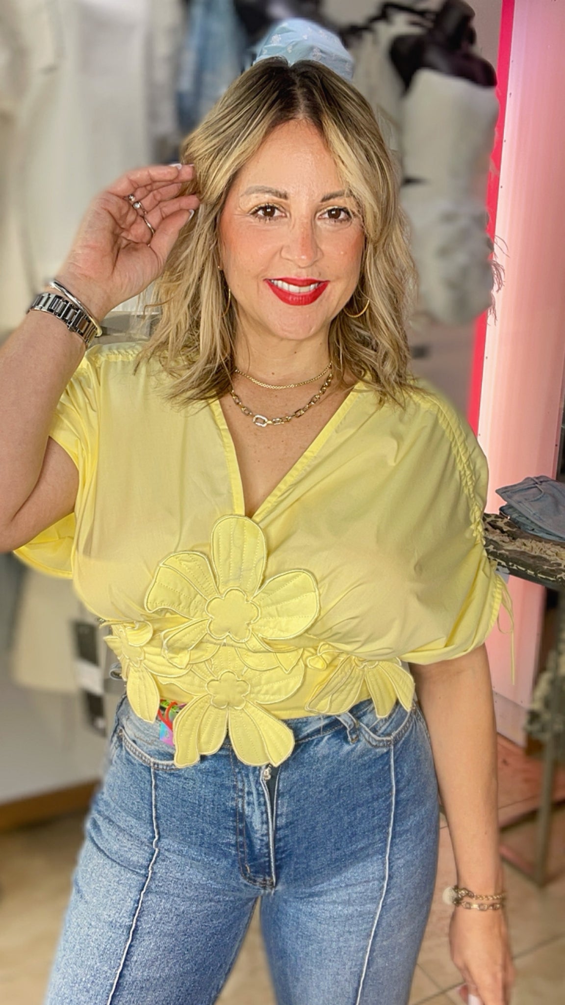 AURA PASTEL YELLOW FLOWER TOP