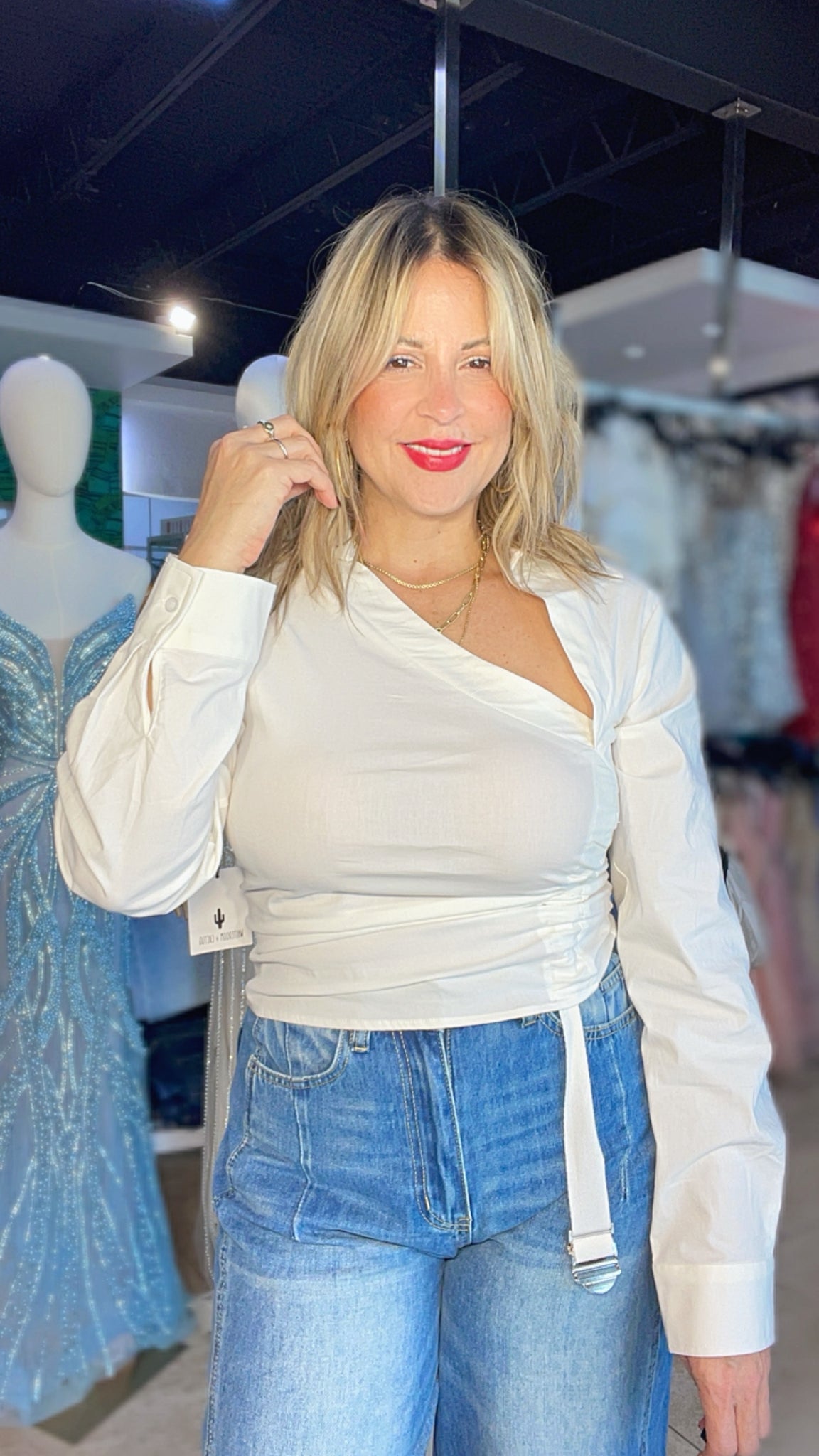 WHITE ASYMMETRICAL BLOUSE