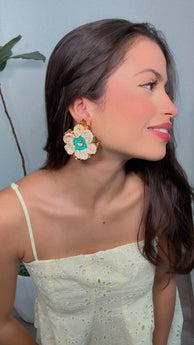 Camelia Verde Earring