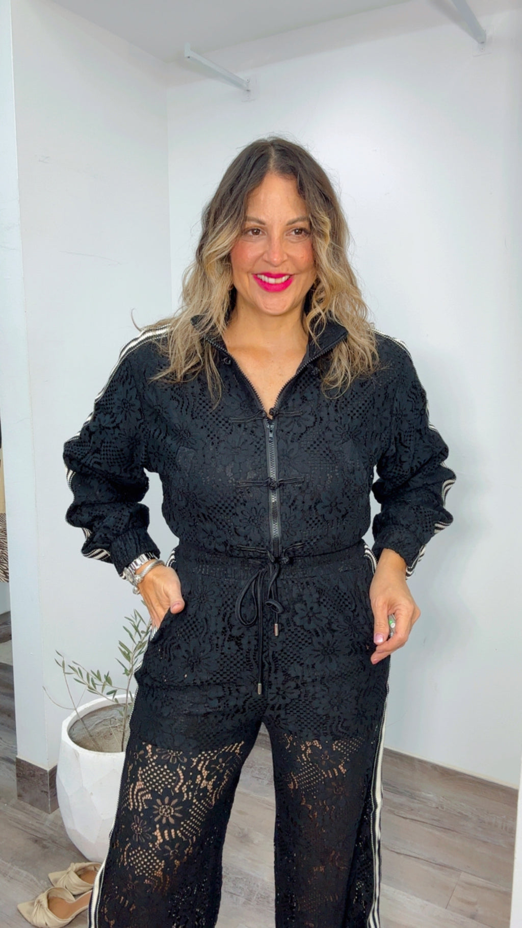 Noir Lace Statement Set￼