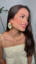 Camelia Verde Earring