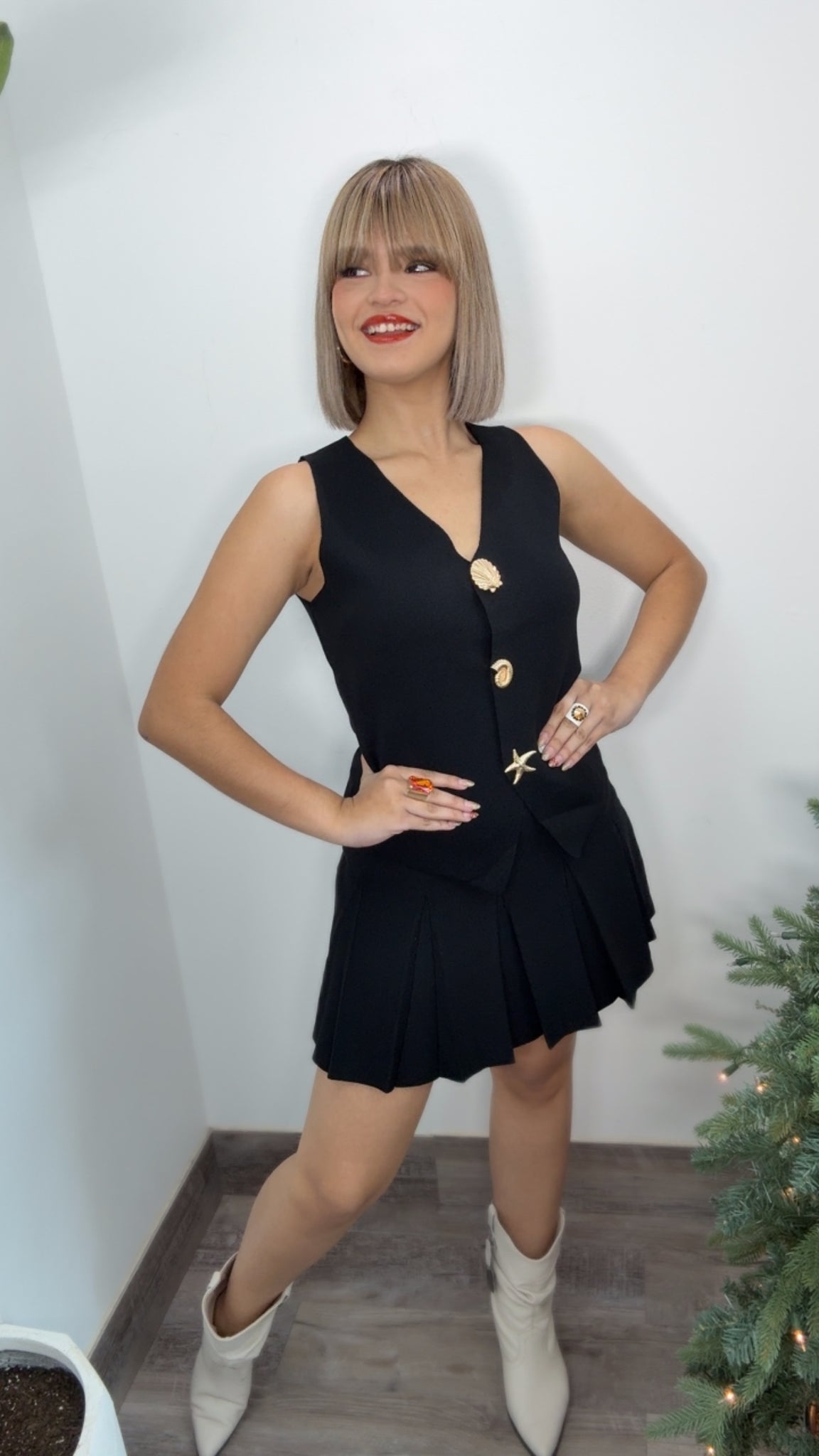 Chic Dark Vest & Mini Skirt Knit Set