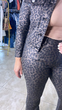Leopard Vibrant Jeans