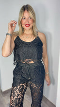 BLACK LACE SIDE STRIPE TOP