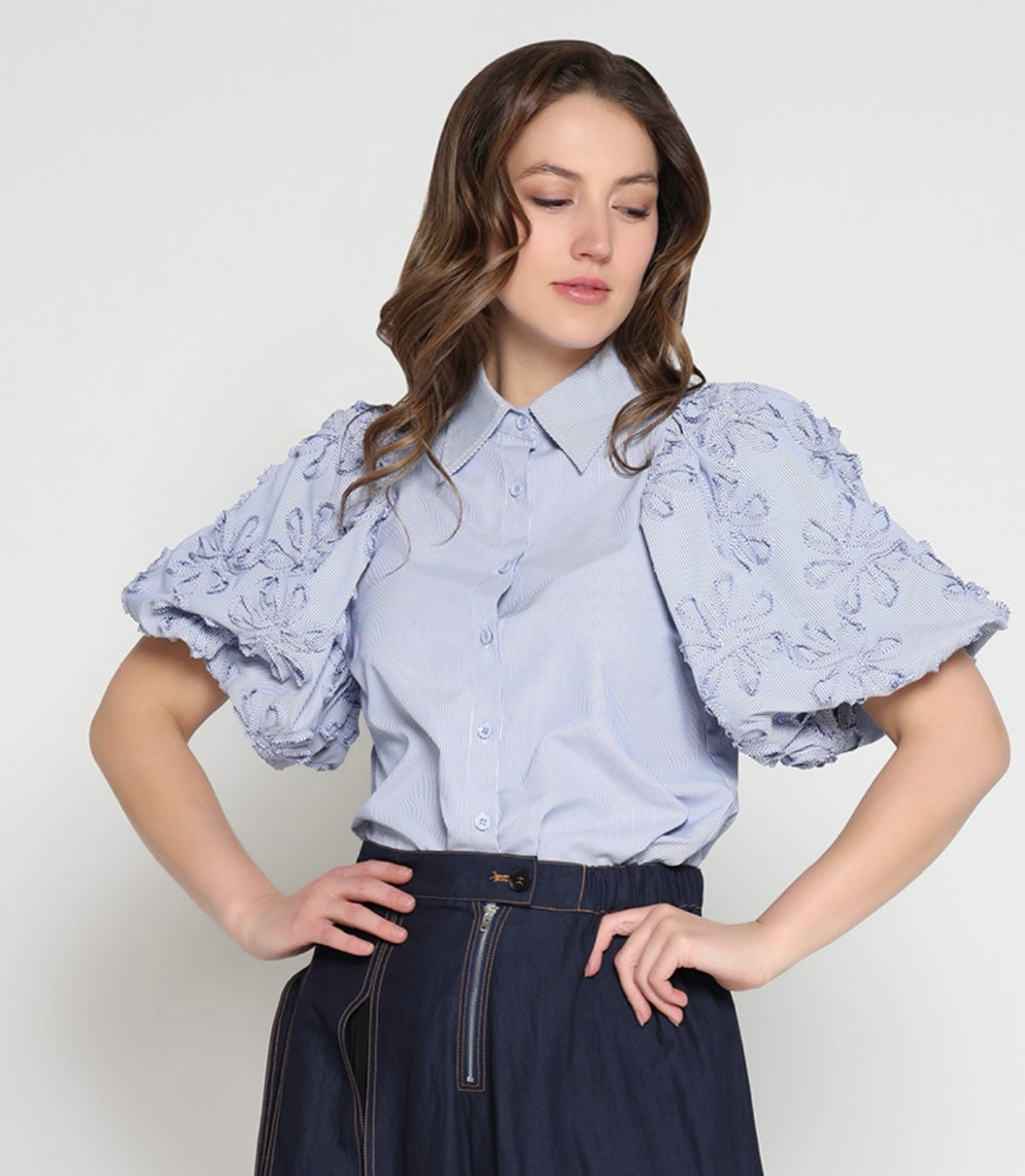 Gracia Soft Bloom Button Blouse